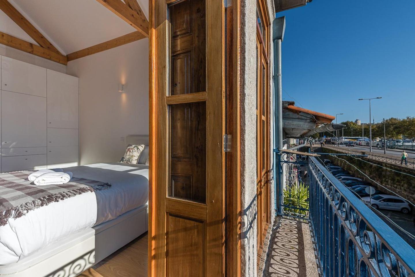 Guestready - Miragaia Stone Studios & Apartments Porto Kültér fotó
